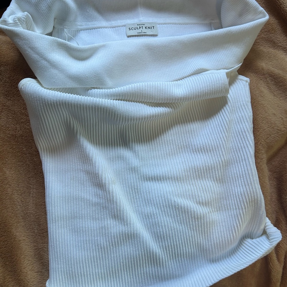 White Sculpt off the shoulder Knit Top